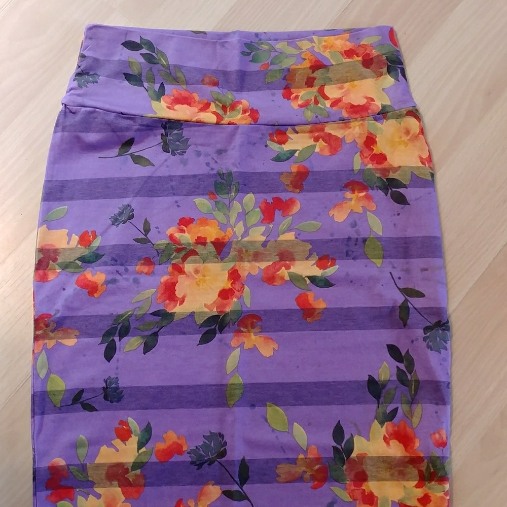 Lularoe Cassie skirt